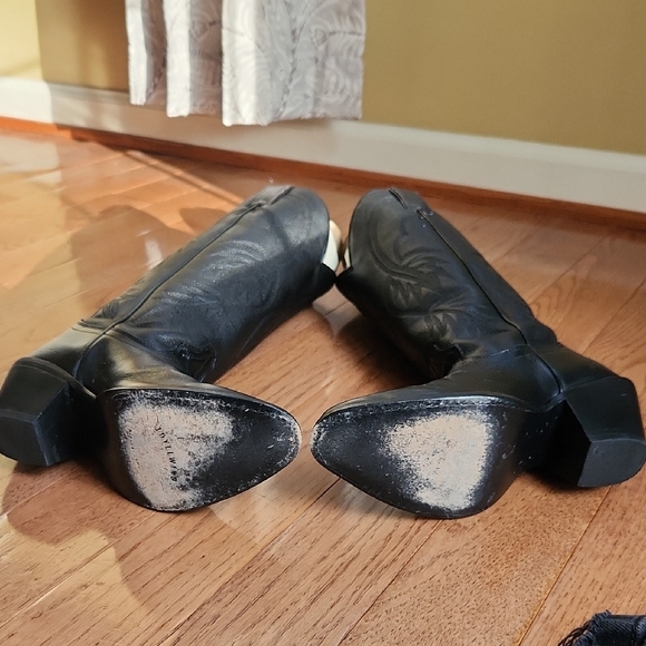 Idyllwind Black Leather Heeled Boots Size 6B - Picture 7 of 8